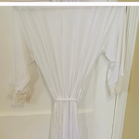 Handmade Bride Getting Ready Jersey & Lace Robe - Picture 4 of 5